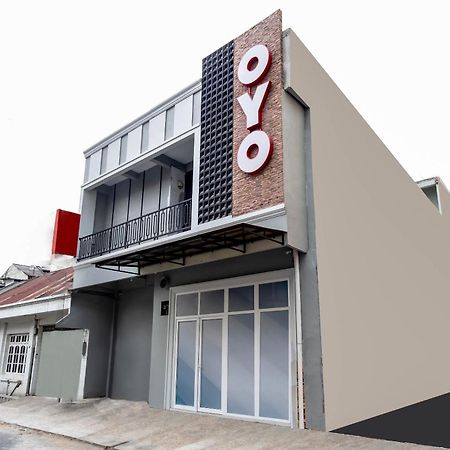Super Oyo 2345 Homestay Jaya Medan Zewnętrze zdjęcie