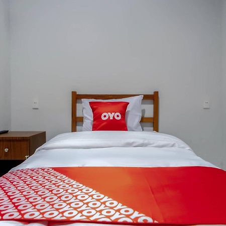 Super Oyo 2345 Homestay Jaya Medan Zewnętrze zdjęcie