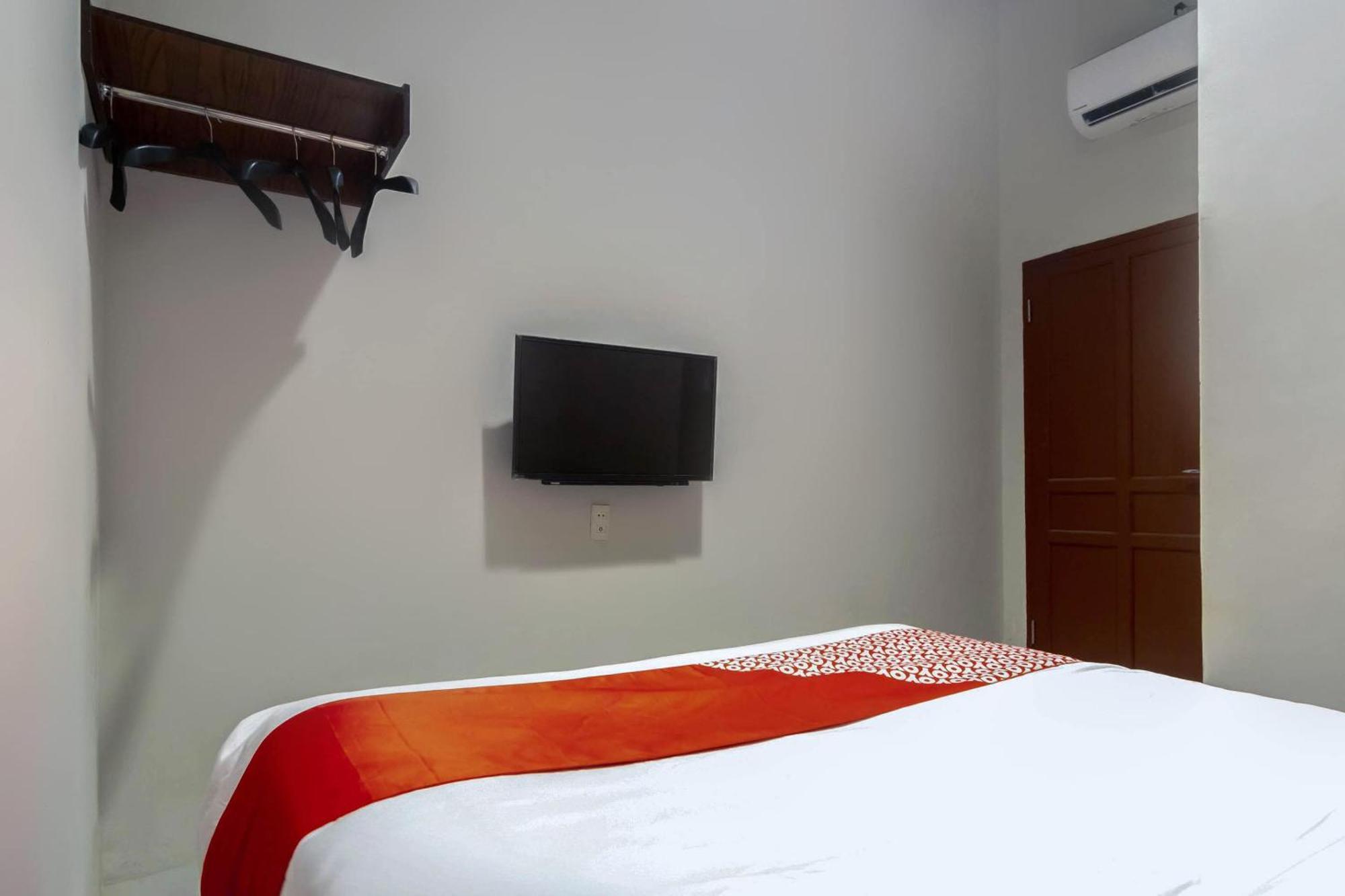 Super Oyo 2345 Homestay Jaya Medan Zewnętrze zdjęcie