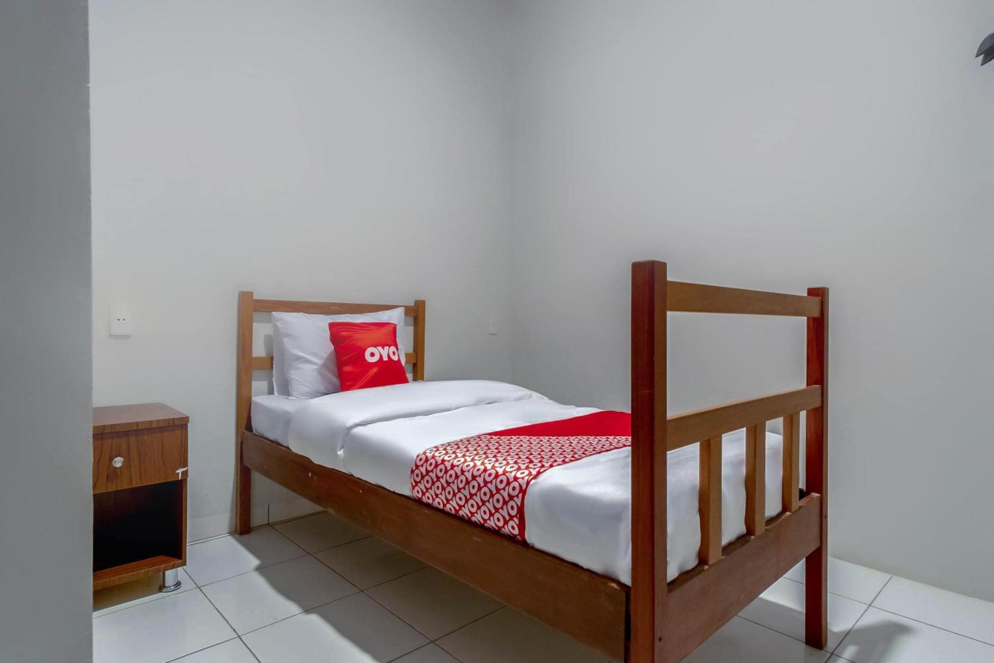 Super Oyo 2345 Homestay Jaya Medan Zewnętrze zdjęcie