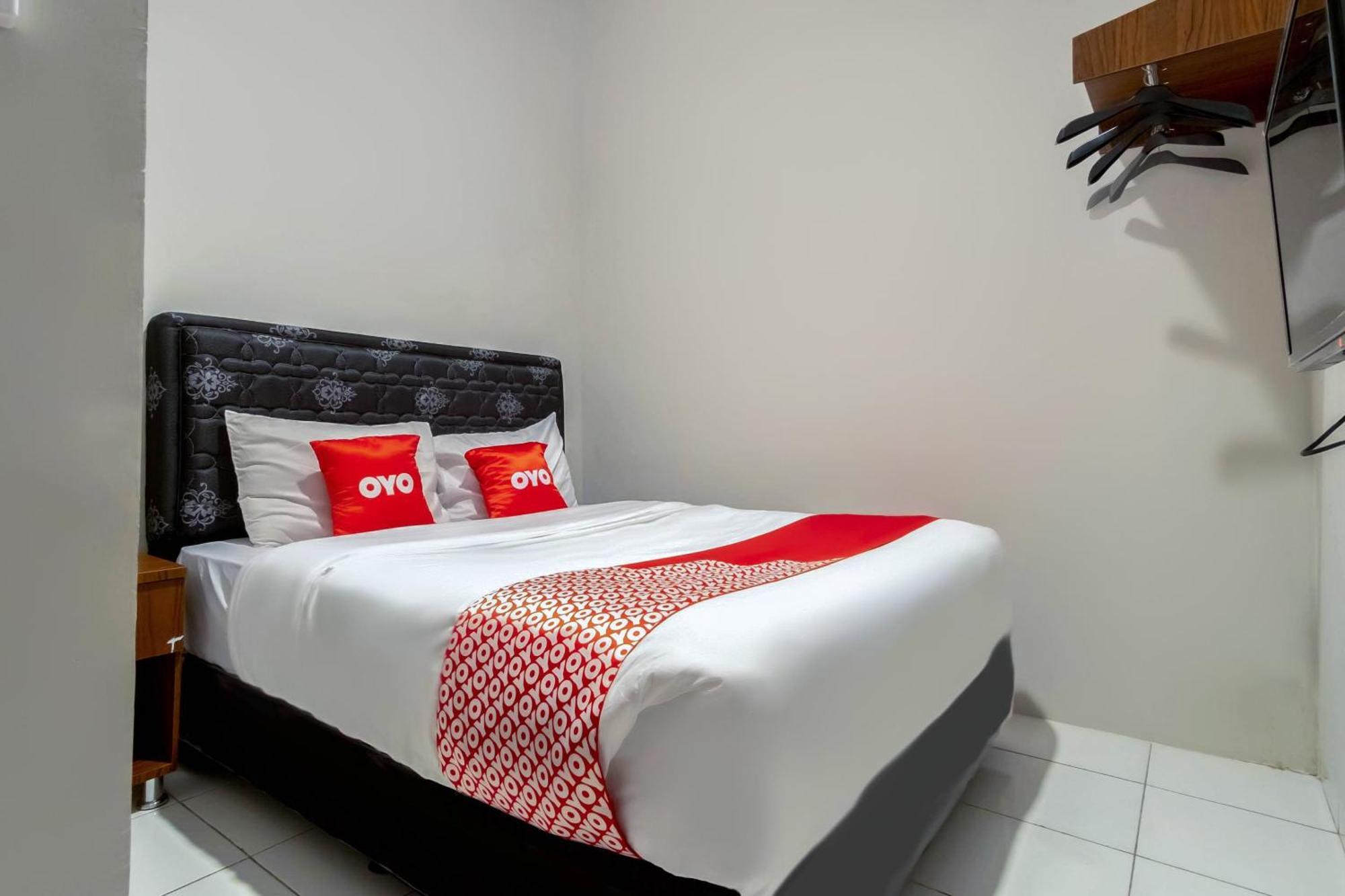 Super Oyo 2345 Homestay Jaya Medan Zewnętrze zdjęcie